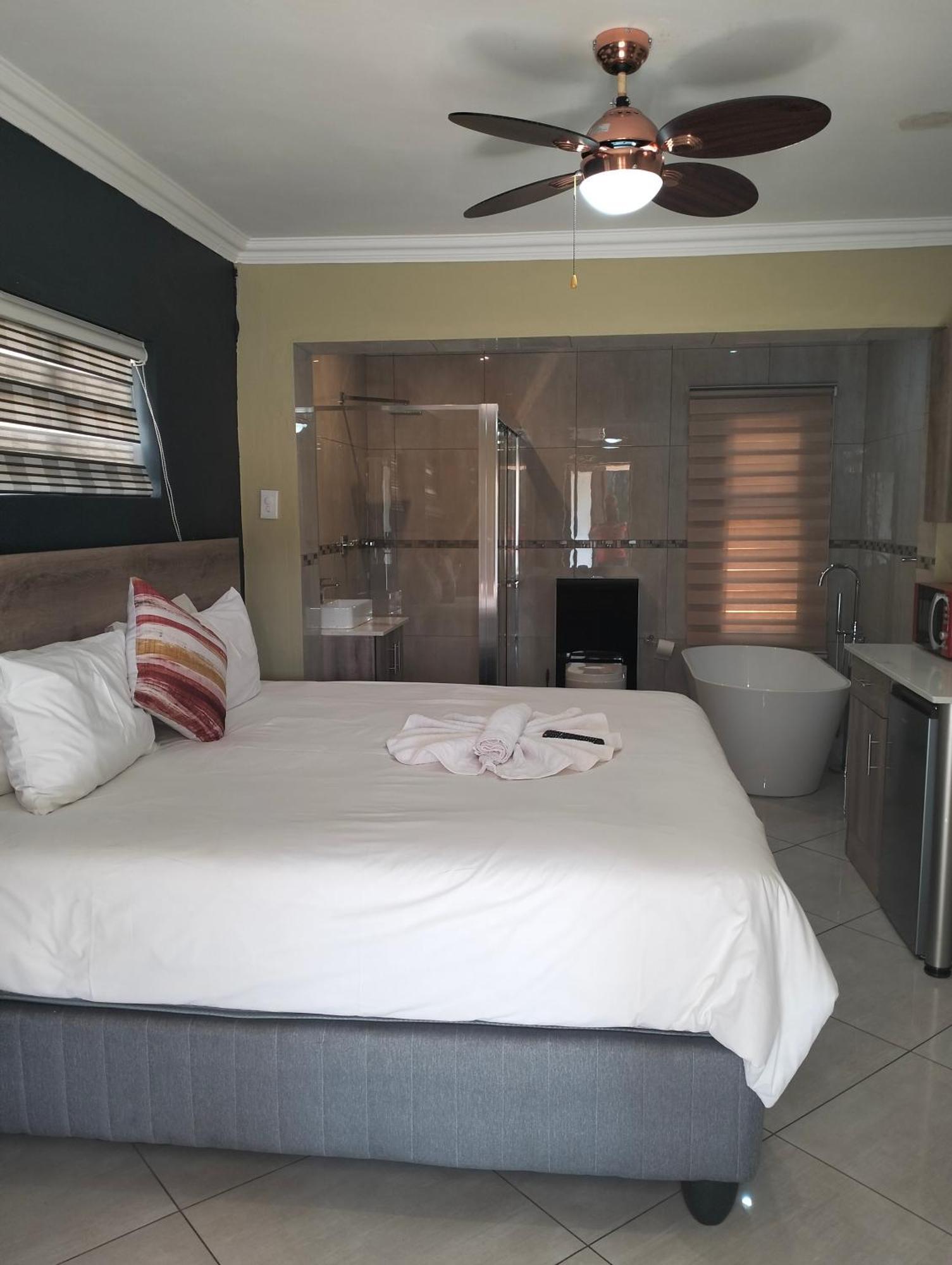 Sunrise Boutique Hotel Witbank Extérieur photo