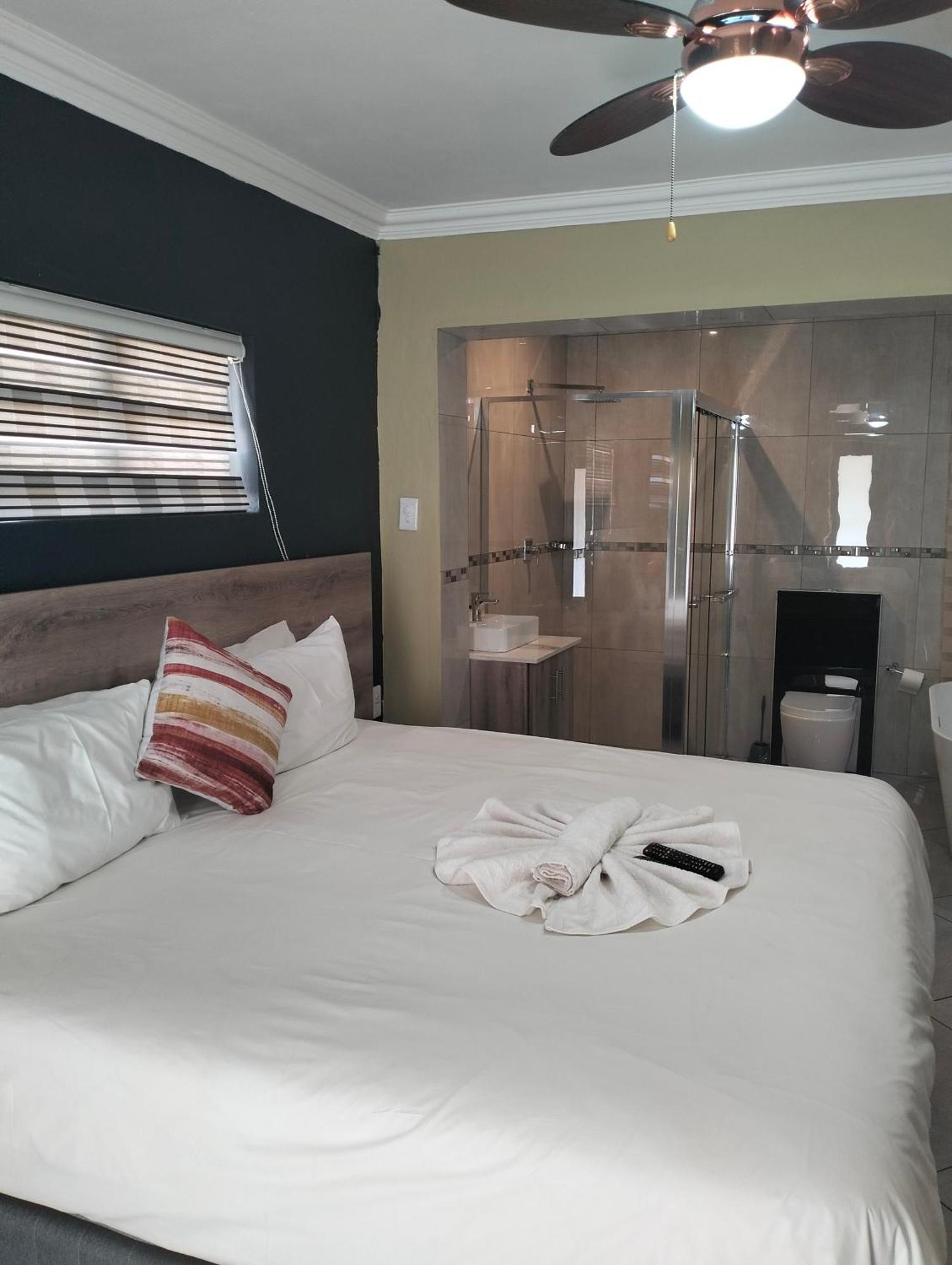 Sunrise Boutique Hotel Witbank Extérieur photo