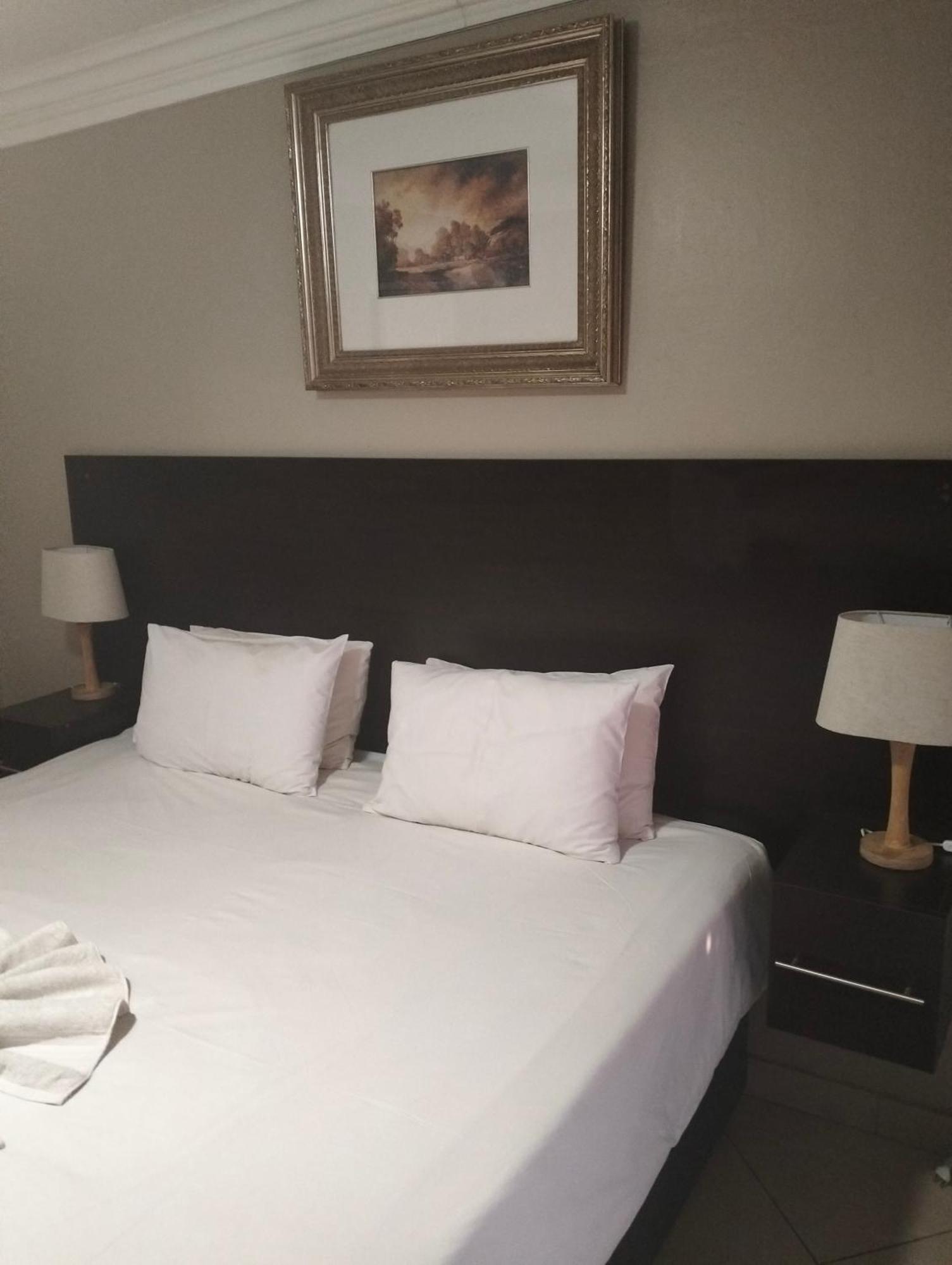 Sunrise Boutique Hotel Witbank Extérieur photo