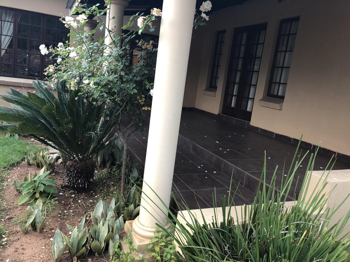 Sunrise Boutique Hotel Witbank Extérieur photo