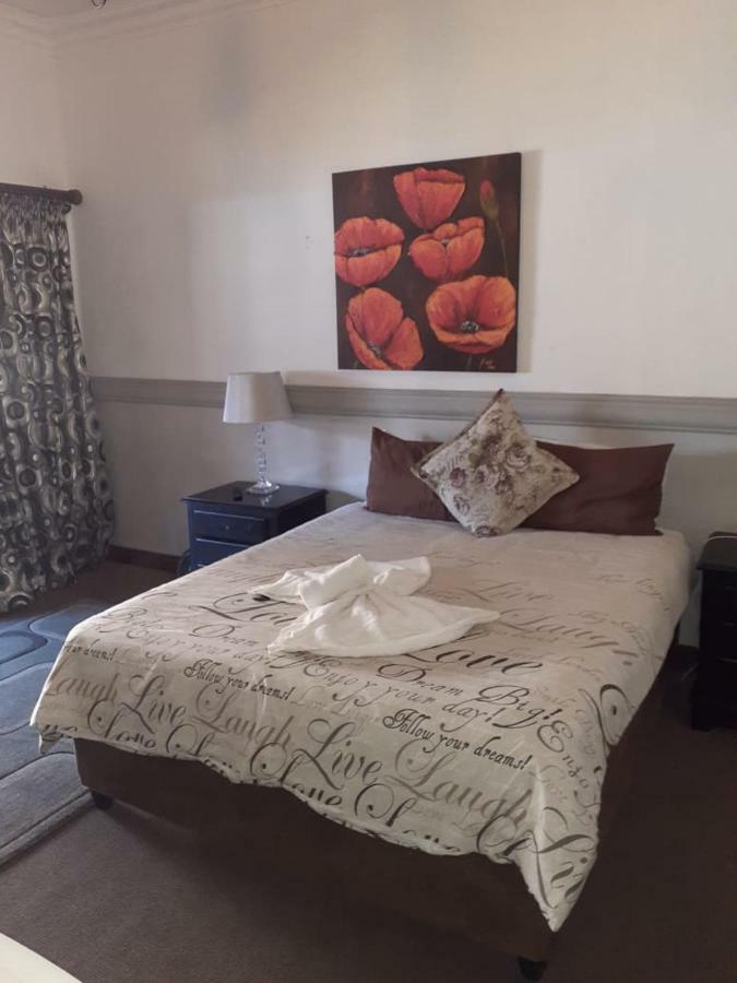 Sunrise Boutique Hotel Witbank Extérieur photo