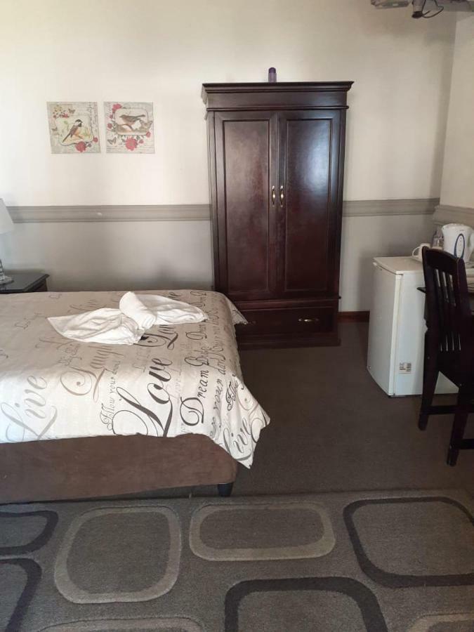 Sunrise Boutique Hotel Witbank Extérieur photo